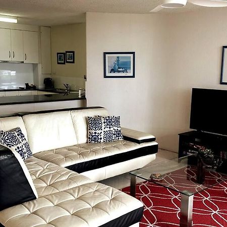 2 Bedroom Ocean View - Alexandria Apartments -Alexandra Headland มารูชิดอร์ ภายนอก รูปภาพ