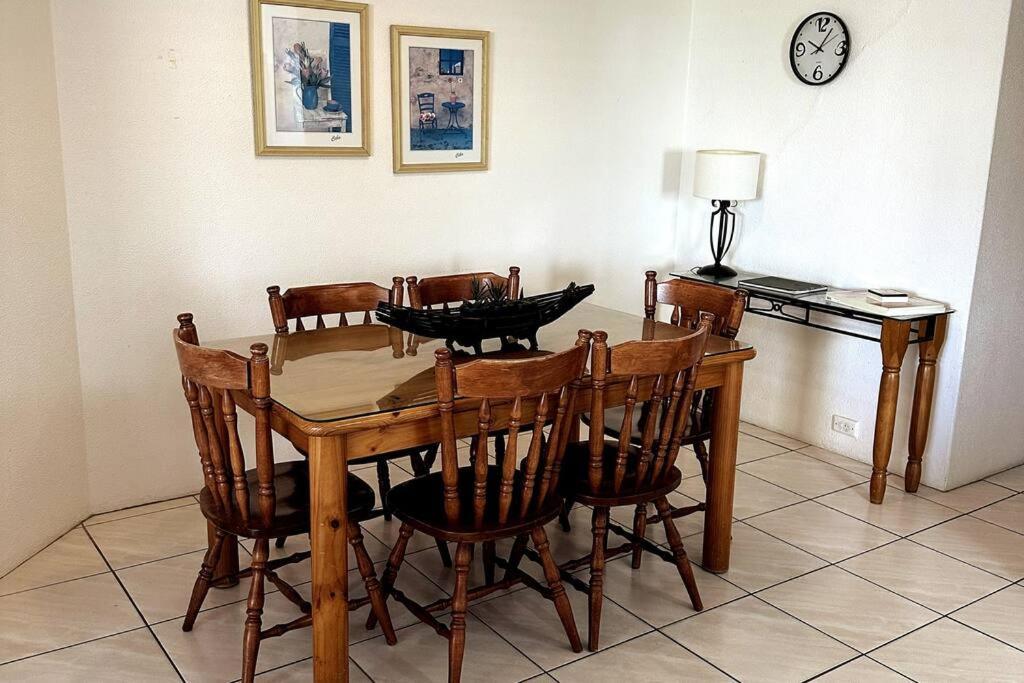 2 Bedroom Ocean View - Alexandria Apartments -Alexandra Headland มารูชิดอร์ ภายนอก รูปภาพ